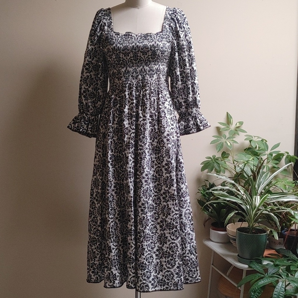 LALIBELA Long Dress with Smocking Square Neck Black and White Print Size S